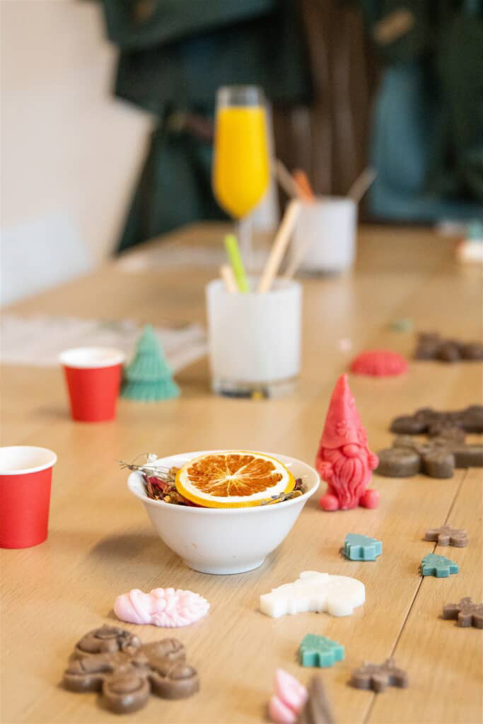 Christmas Candle Making Workshop Thursday 11th of Dec 6-7:30pm