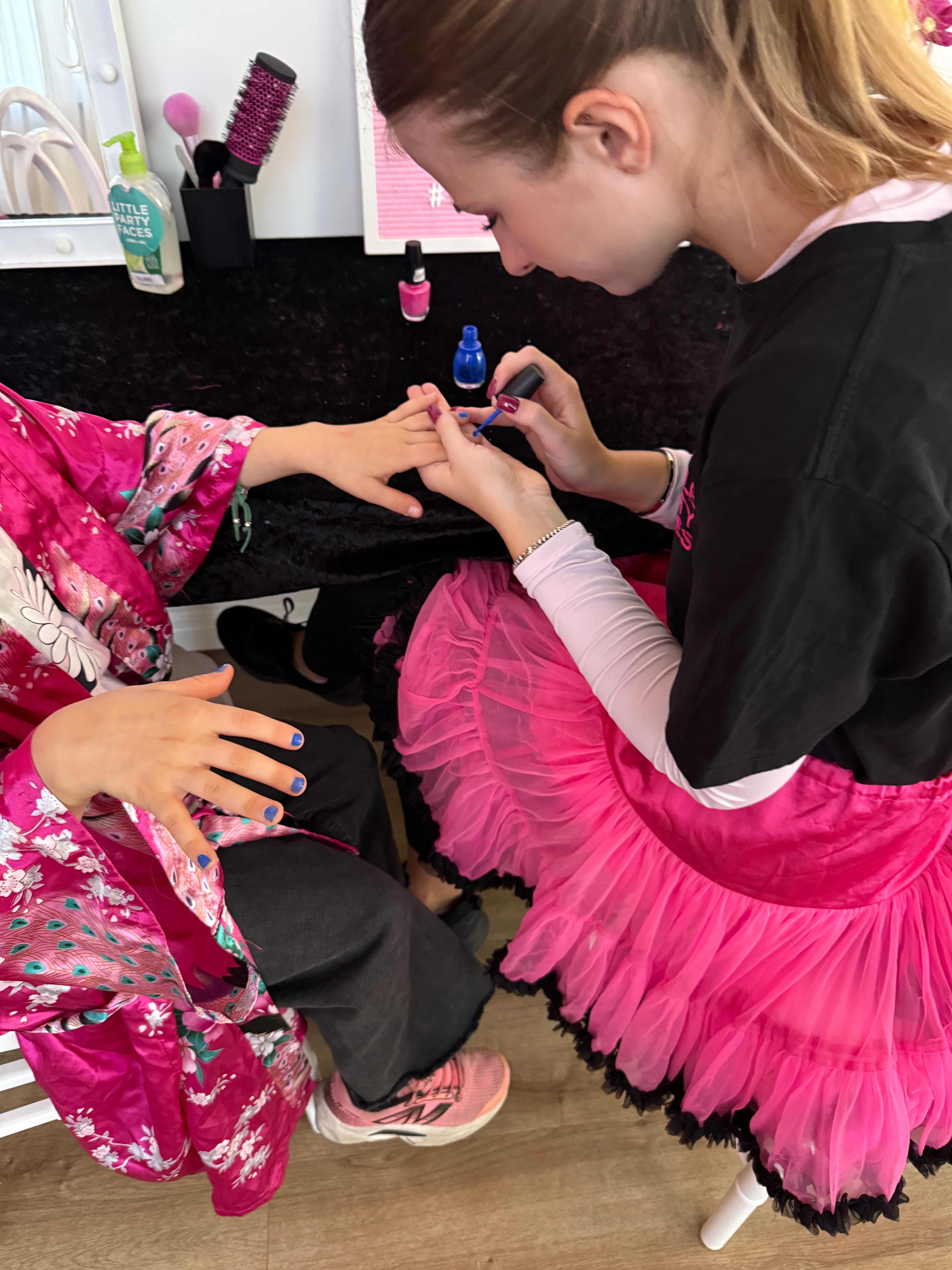 Teens & Tweens - Glamour Pamper Party